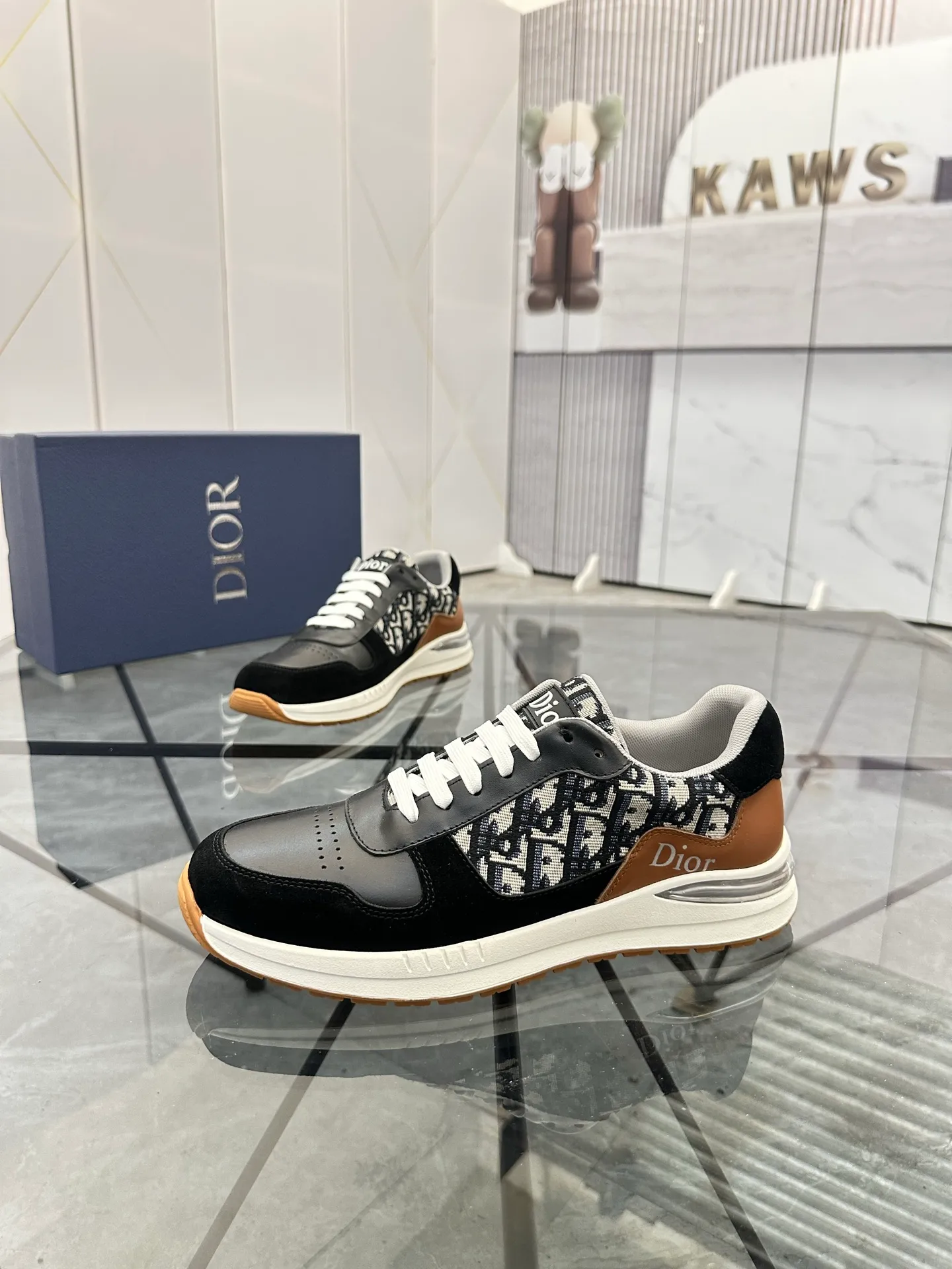 Men's shoes for sale 💰: 💰P420¥ Product trademark: Dior* "Dior*" low-top casual shoes Regular size: 38-44 (can be customized to 45) Product materials: imported cowhide leather upper spliced ​​with original fabric, breathable lining, original outsole. No.:6735
